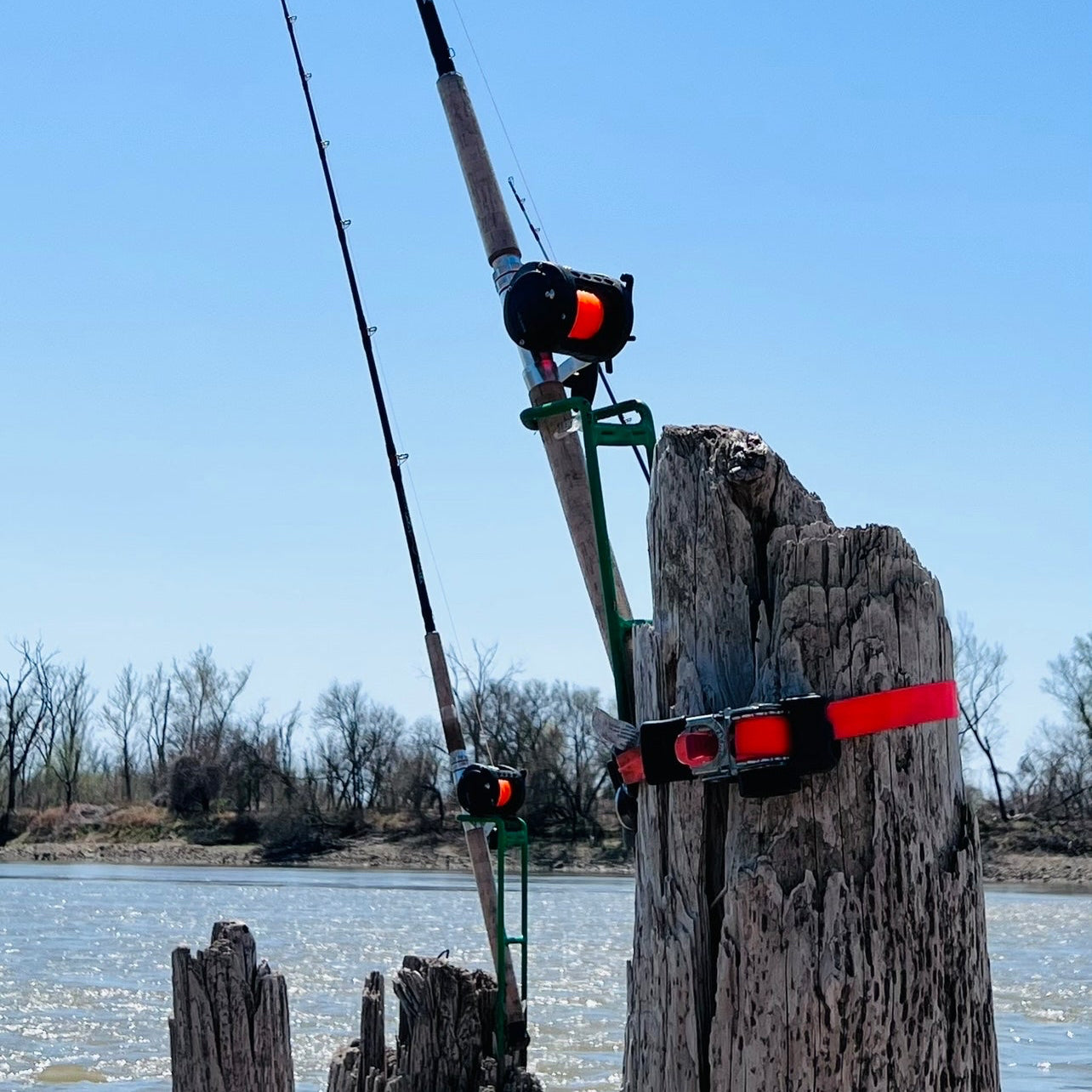 Universal Rod Holder Mount for Trees/Docks – Takedown Rod Holders