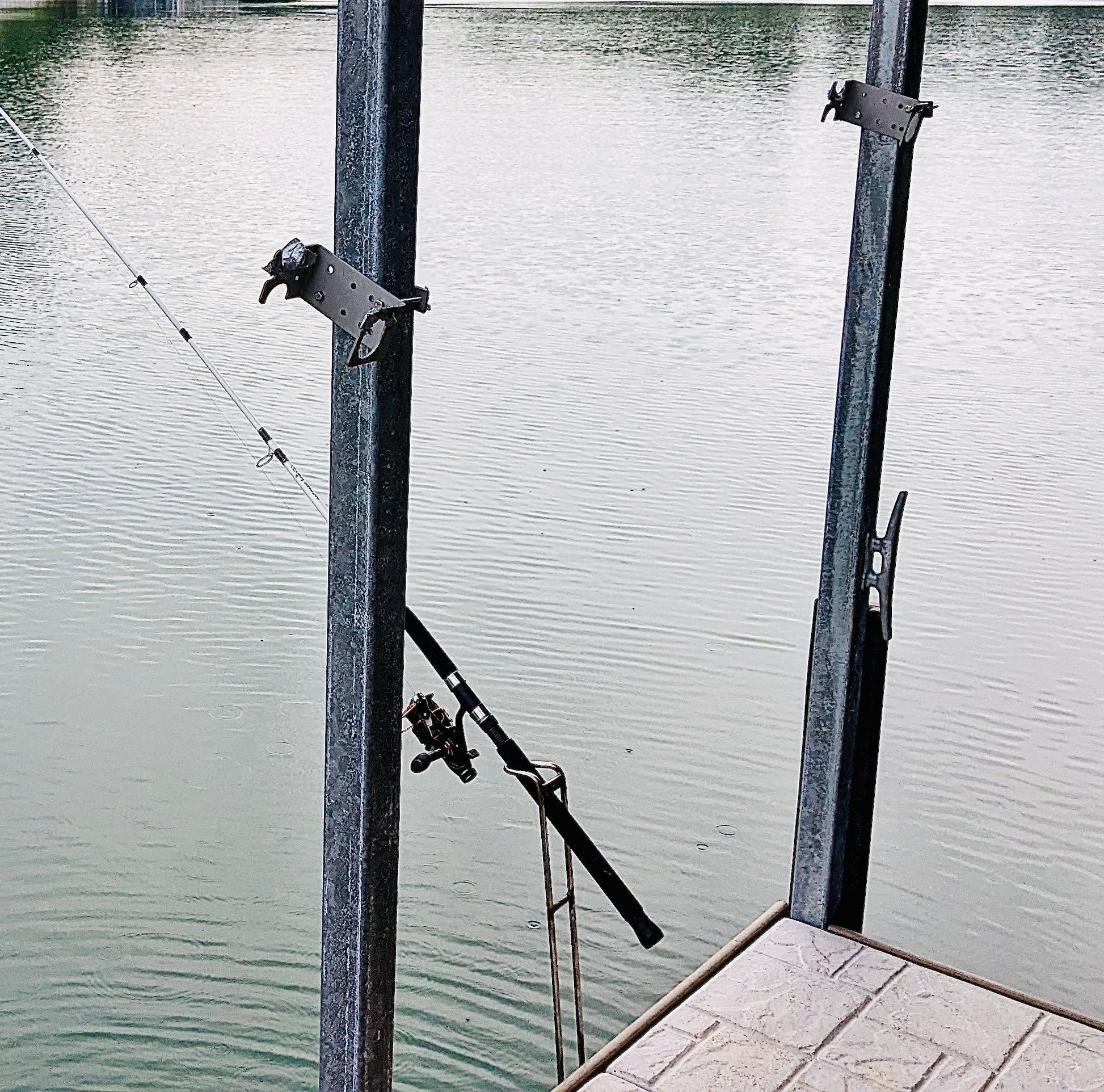 Universal Rod Holder Mount for Trees/Docks – Takedown Rod Holders